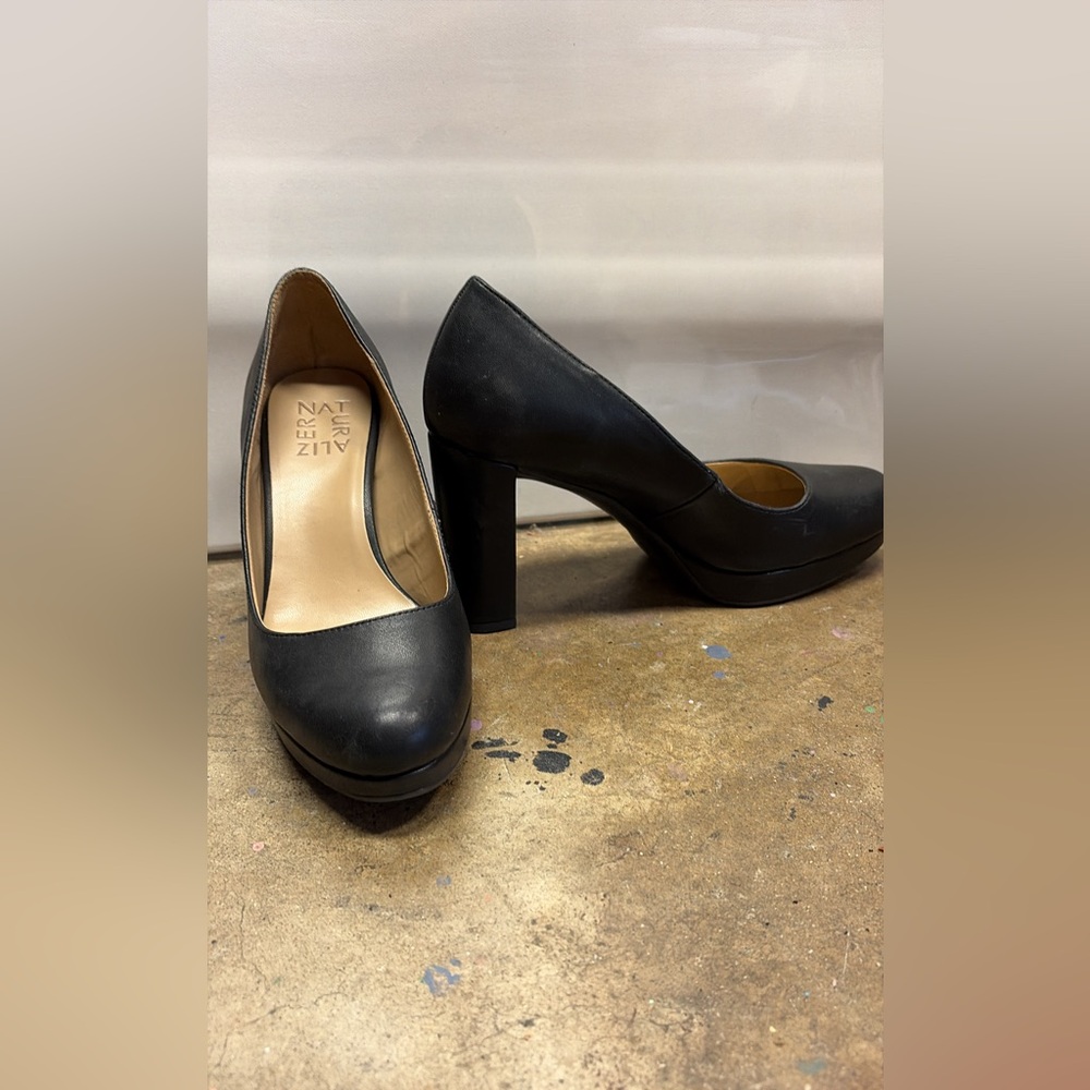 Naturalizer Black Platform Heels Size 6.5 GUC